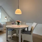 Apartamento Schoenes-wohnen-am-suedstrand-fewo-7 *