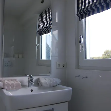 Schoenes-wohnen-am-suedstrand-fewo-7 Apartmán